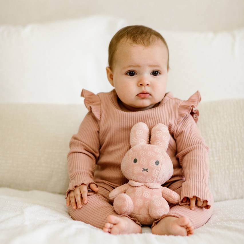 Miffy Cuddle Pink Flower 20cm