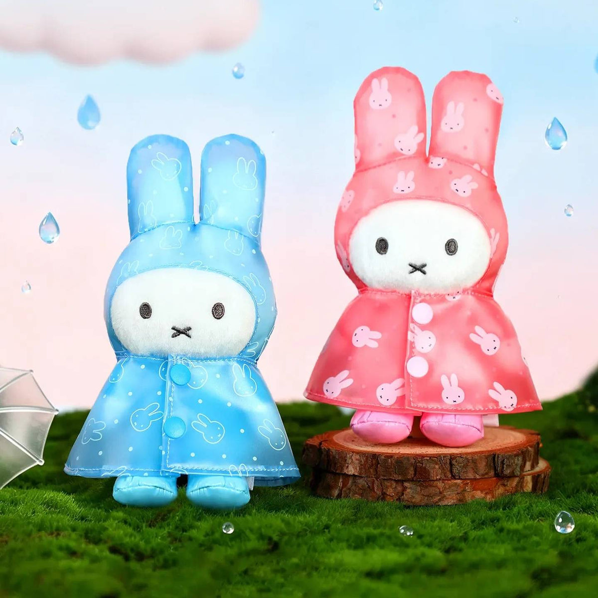 VIPO Miffy Raincoat Keychain Blind Box CDU of 6